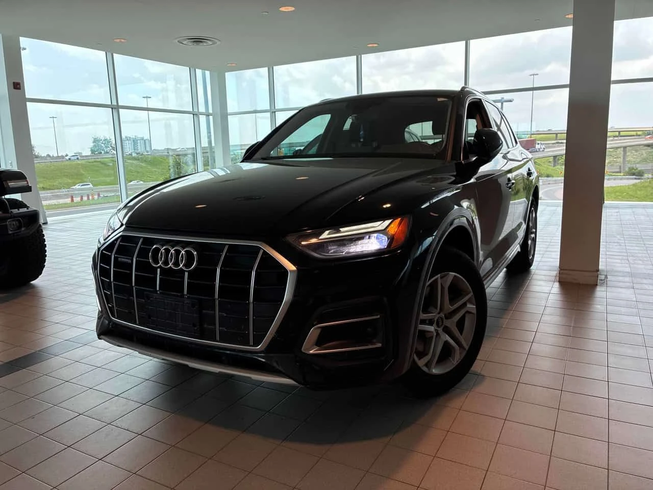 Audi Q5 * Komfort * DISTRONIC* MATRIX* | Auto.bg — изображение 1 Audi Q5 * Komfort * DISTRONIC* MATRIX* | Auto.bg — изображение 1
