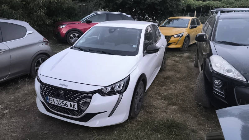 Peugeot 208 208 е - 14800 € - 65101185 1 | Car24.bg Peugeot 208 208 е - 14800 € - 65101185 1