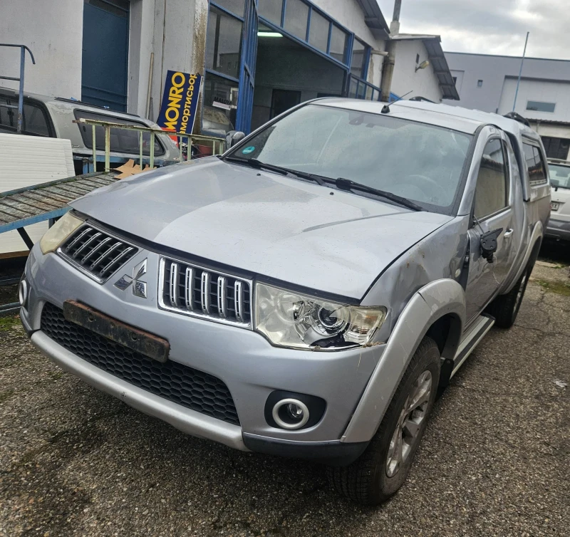 Mitsubishi L200 2.5D - 13800 лв. / 7055.83 € - 79650392 1 | Car24.bg Mitsubishi L200 2.5D - 13800 лв. / 7055.83 € - 79650392 1