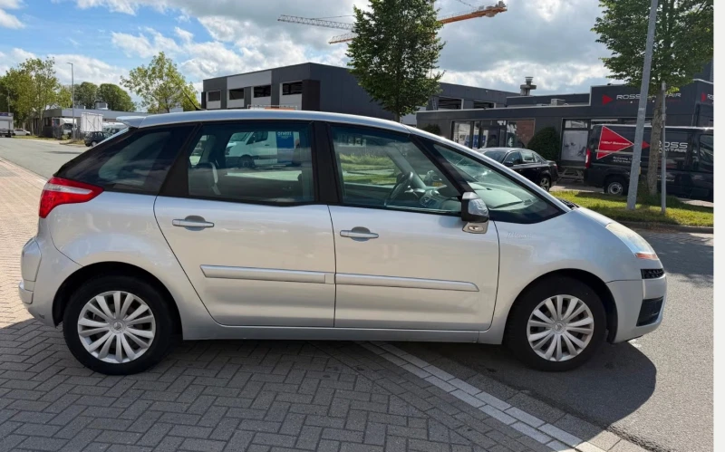 Citroen C4 1.8 доказуеми км - 2999 € - 70735749 1 | Car24.bg Citroen C4 1.8 доказуеми км - 2999 € - 70735749 1