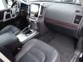 Toyota Land cruiser 200/V8d-4d/Facelift/AWD/Auto/Navi/Koja/Camera-360/ | Auto.bg — изображение 10 Toyota Land cruiser 200/V8d-4d/Facelift/AWD/Auto/Navi/Koja/Camera-360/ | Auto.bg — изображение 10