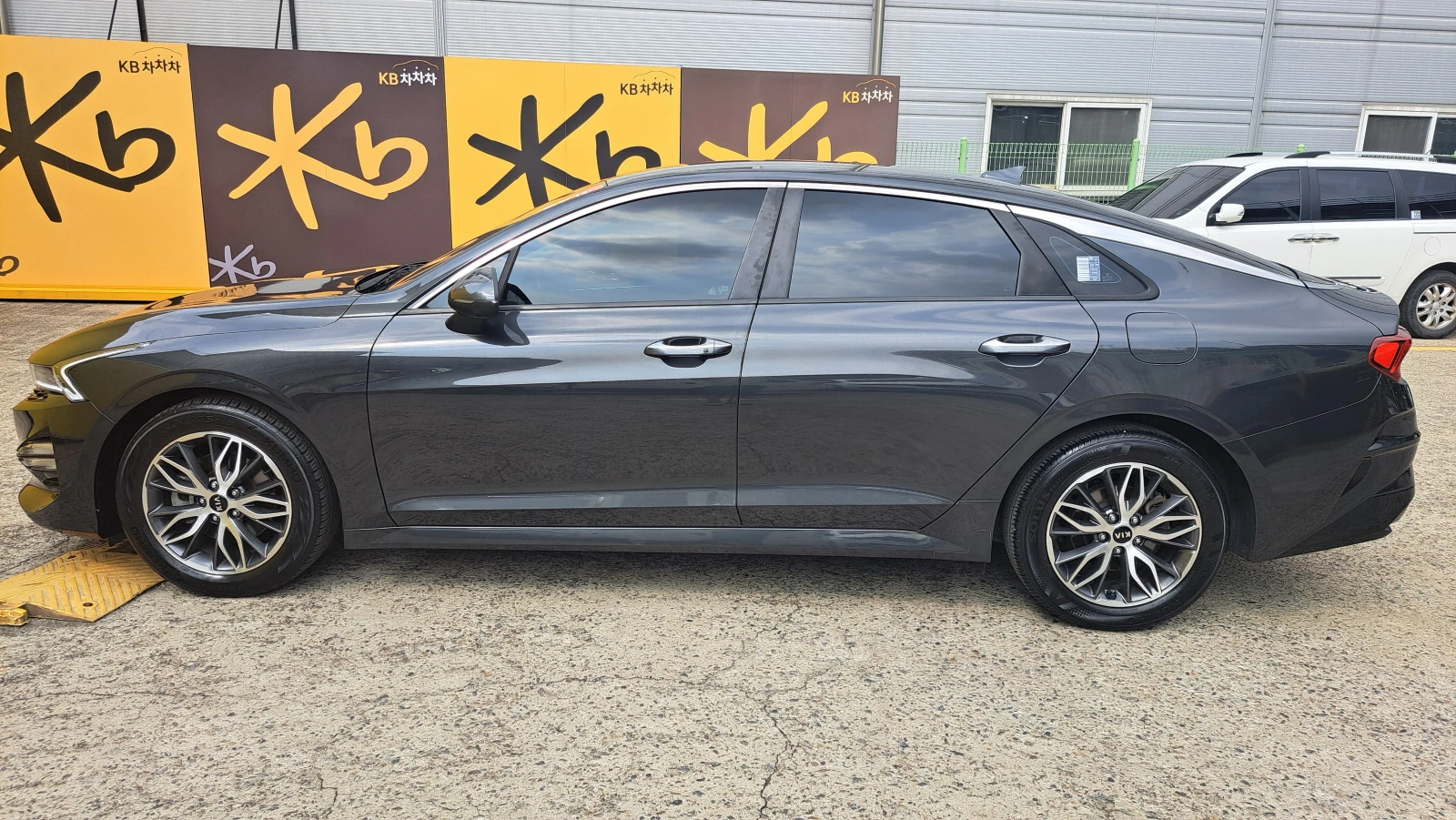 Kia K5 CVVL бензин 2.00 - изображение 2 | Auto.bg Kia K5 CVVL бензин 2.00 - изображение 2