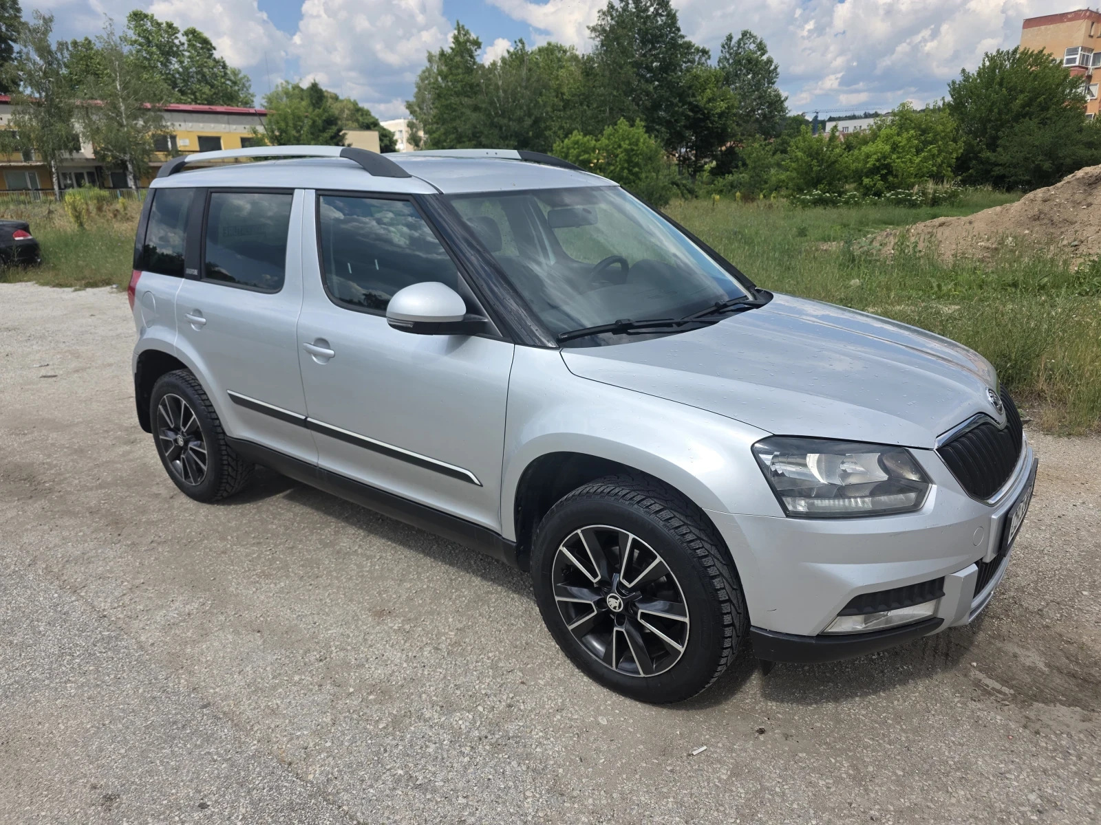 Skoda Yeti undefined | Auto.bg — изображение 1 Skoda Yeti undefined | Auto.bg — изображение 1