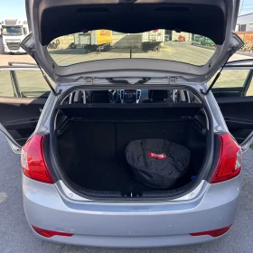 Kia Ceed 1.4i + Gaz BRC | Auto.bg — изображение 17 Kia Ceed 1.4i + Gaz BRC | Auto.bg — изображение 17