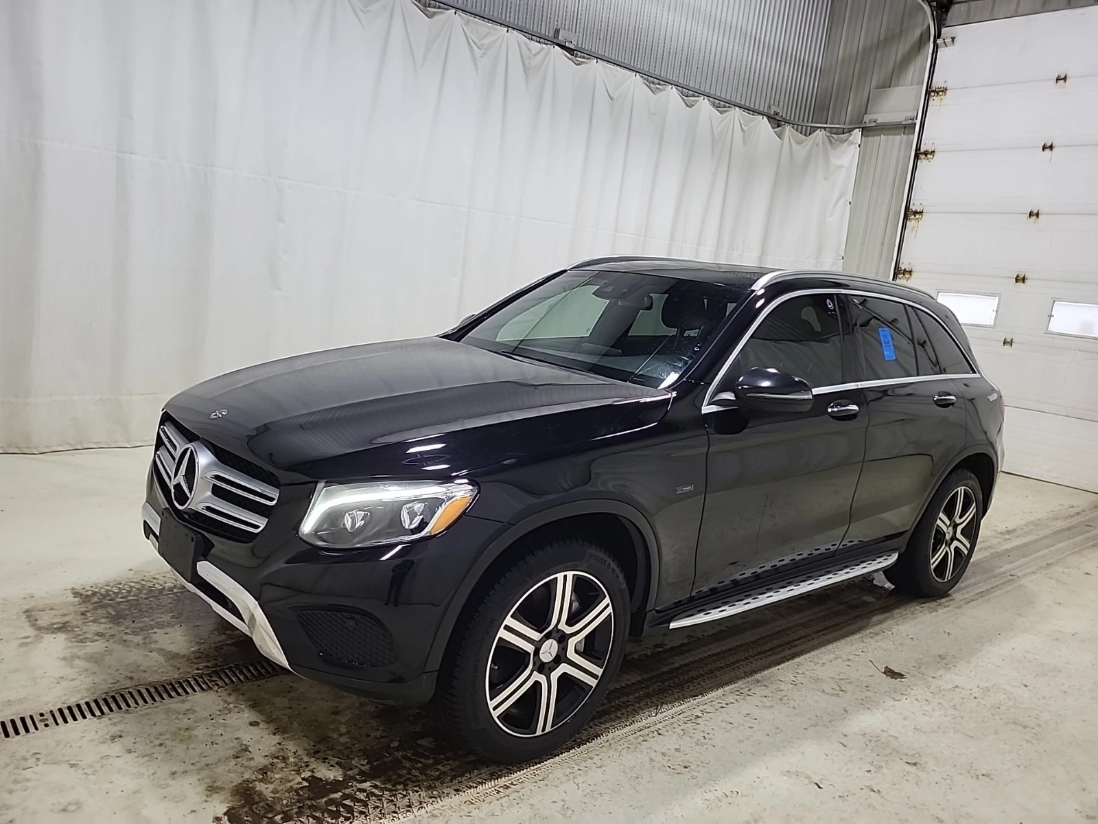 Mercedes-Benz GLC 350 E HYBRID * ЧЕРЕН ИНТЕРИОР * СЕРВИЗН ИСТОРИЯ * | Auto.bg — изображение 1 Mercedes-Benz GLC 350 E HYBRID * ЧЕРЕН ИНТЕРИОР * СЕРВИЗН ИСТОРИЯ * | Auto.bg — изображение 1