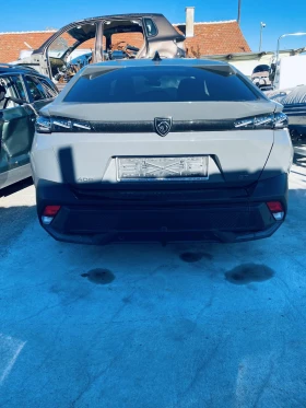 Снимка Peugeot 408