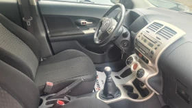Toyota Urban Cruiser 1.4d 4x4 | Auto.bg — изображение 12 Toyota Urban Cruiser 1.4d 4x4 | Auto.bg — изображение 12