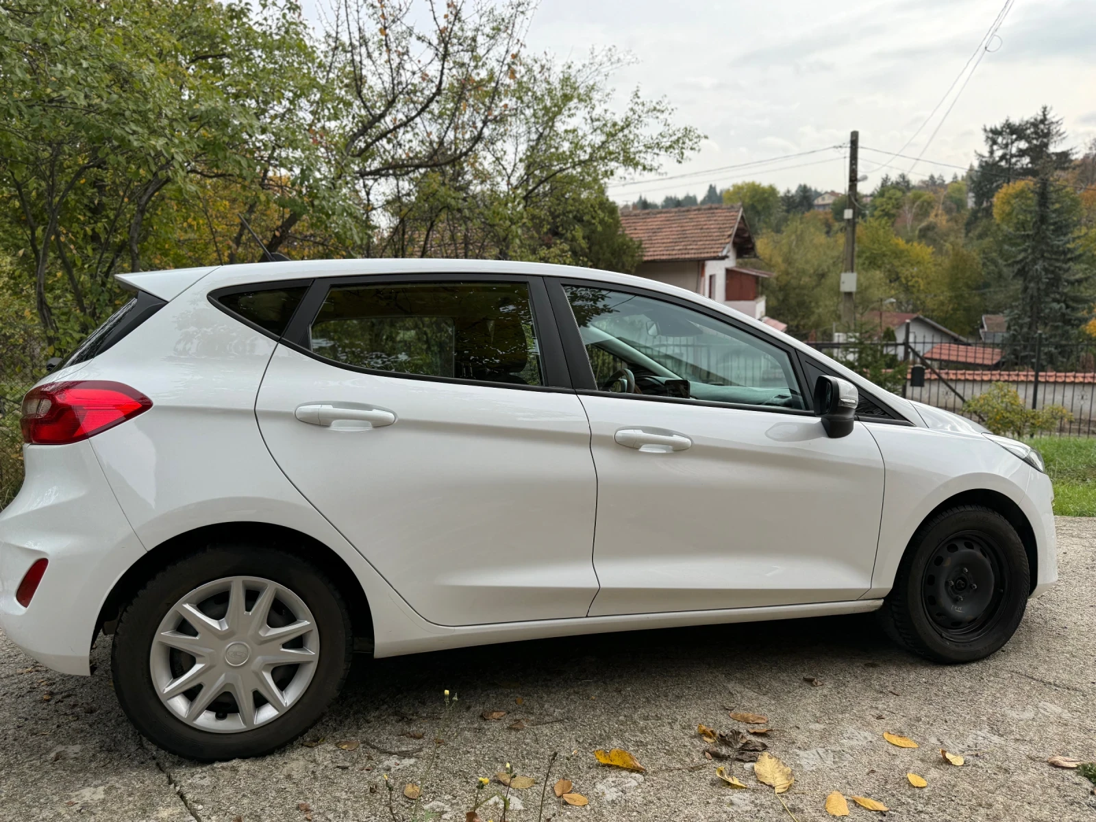 Ford Fiesta  1.5 diesel CarPlay/AndroidAuto - изображение 4 | Auto.bg Ford Fiesta  1.5 diesel CarPlay/AndroidAuto - изображение 4