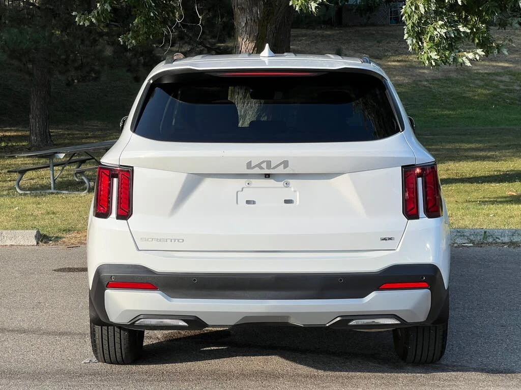 Kia Sorento LX AWD* Дистроник* CarPlay* Подгрев* Мъртва Точка - изображение 4 | Auto.bg Kia Sorento LX AWD* Дистроник* CarPlay* Подгрев* Мъртва Точка - изображение 4