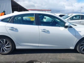 Honda Insight 1.5L I-4 DOHC, VVT, 107HP Front Wheel Drive - 29200 лв. / 14929.72 € - 56422292 5 | Car24.bg Honda Insight 1.5L I-4 DOHC, VVT, 107HP Front Wheel Drive - 29200 лв. / 14929.72 € - 56422292 5