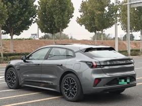 Zeekr 001 2024 WE Edition 100kWh RWD - 30200 € - 30776274 4 | Car24.bg Zeekr 001 2024 WE Edition 100kWh RWD - 30200 € - 30776274 4