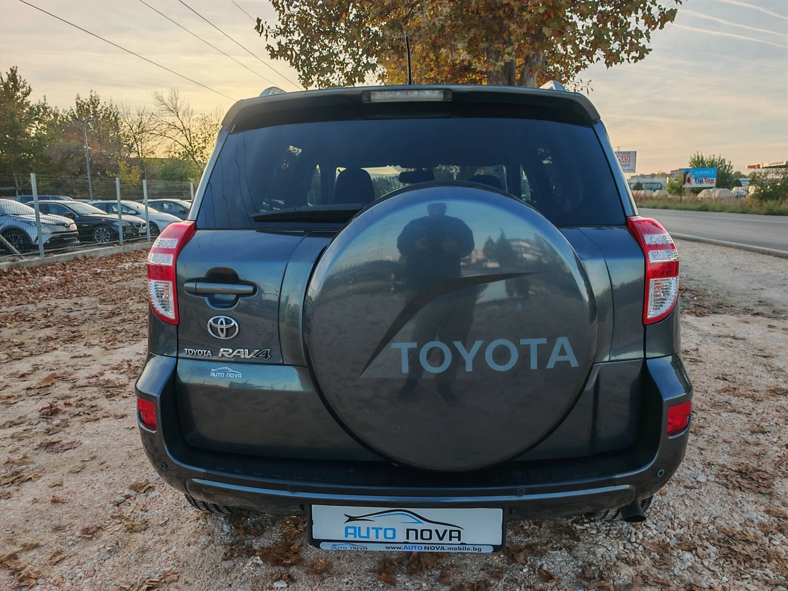 Toyota Rav4 2.2 ДИЗЕЛ 150 К.С. СЕРВИЗНА! КАТО НОВА! - изображение 6 | Auto.bg Toyota Rav4 2.2 ДИЗЕЛ 150 К.С. СЕРВИЗНА! КАТО НОВА! - изображение 6