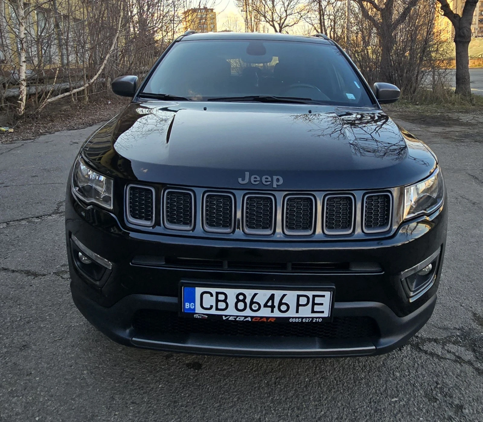 Jeep Compass автомат, 2, 4куб, 182кс, 4х4, камера, газ/бензин - изображение 5 | Auto.bg Jeep Compass автомат, 2, 4куб, 182кс, 4х4, камера, газ/бензин - изображение 5