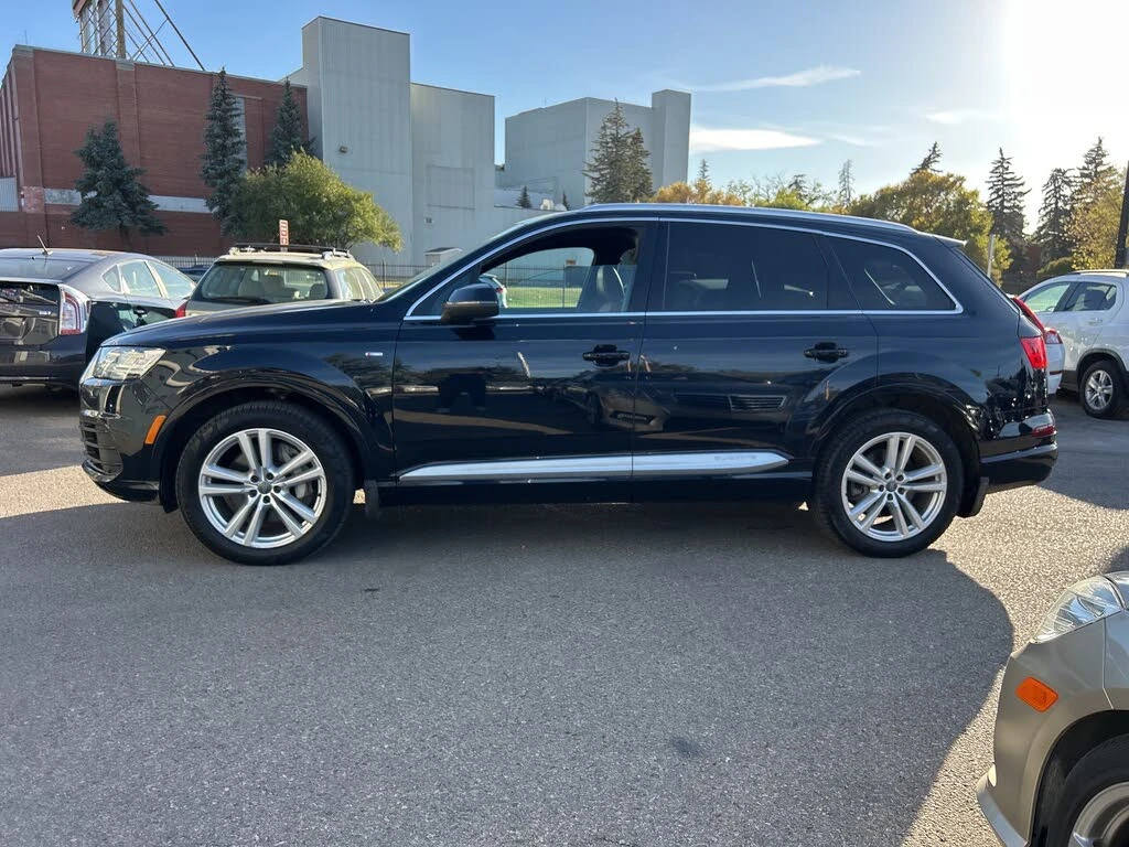 Audi Q7 3.0T Technik* Bose* подгрев* обдухване* ПАНО* 360 - изображение 3 | Auto.bg Audi Q7 3.0T Technik* Bose* подгрев* обдухване* ПАНО* 360 - изображение 3
