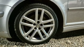 VW Golf Edition 25 GTi 3000 броя 1.8T 180ps 6 Speed Swiss - 4500 € / 8801.24 лв. - 52771630 8 | Car24.bg VW Golf Edition 25 GTi 3000 броя 1.8T 180ps 6 Speed Swiss - 4500 € / 8801.24 лв. - 52771630 8