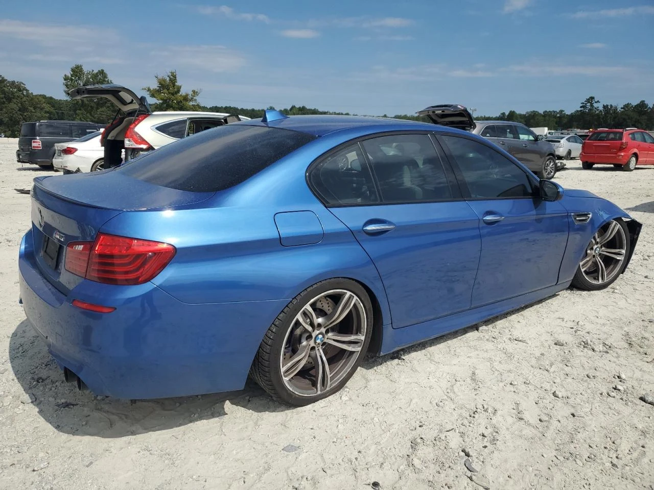 BMW M5 * Възможност за Лизинг*  - изображение 3 | Auto.bg BMW M5 * Възможност за Лизинг*  - изображение 3