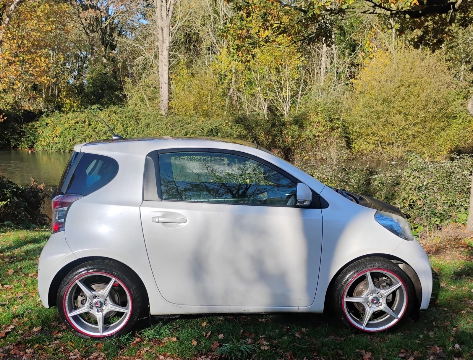 Toyota IQ 1.33 | Auto.bg — изображение 1 Toyota IQ 1.33 | Auto.bg — изображение 1