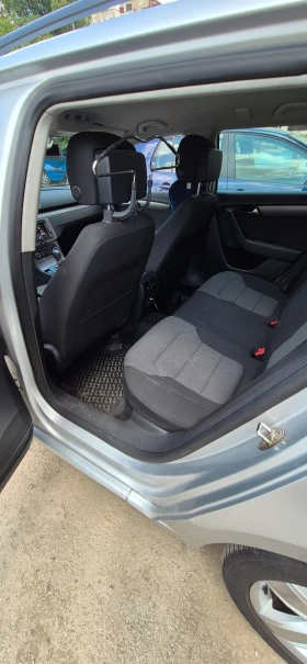 VW Passat B7 2.0 TDI DSG 4MOTION - 8000 € / 15646.64 лв. - 75363613 12 | Car24.bg VW Passat B7 2.0 TDI DSG 4MOTION - 8000 € / 15646.64 лв. - 75363613 12