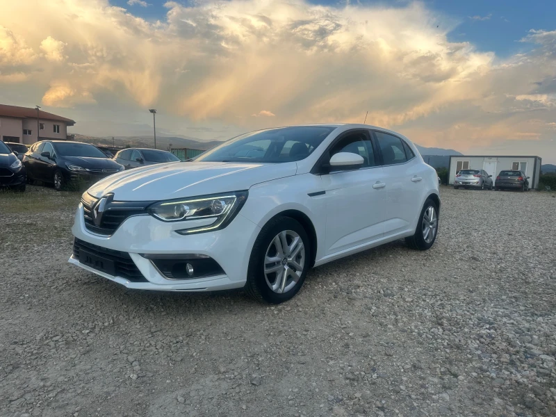 Renault Megane - 8700 € / 17015.72 лв. - 39359444 1 | Car24.bg Renault Megane - 8700 € / 17015.72 лв. - 39359444 1