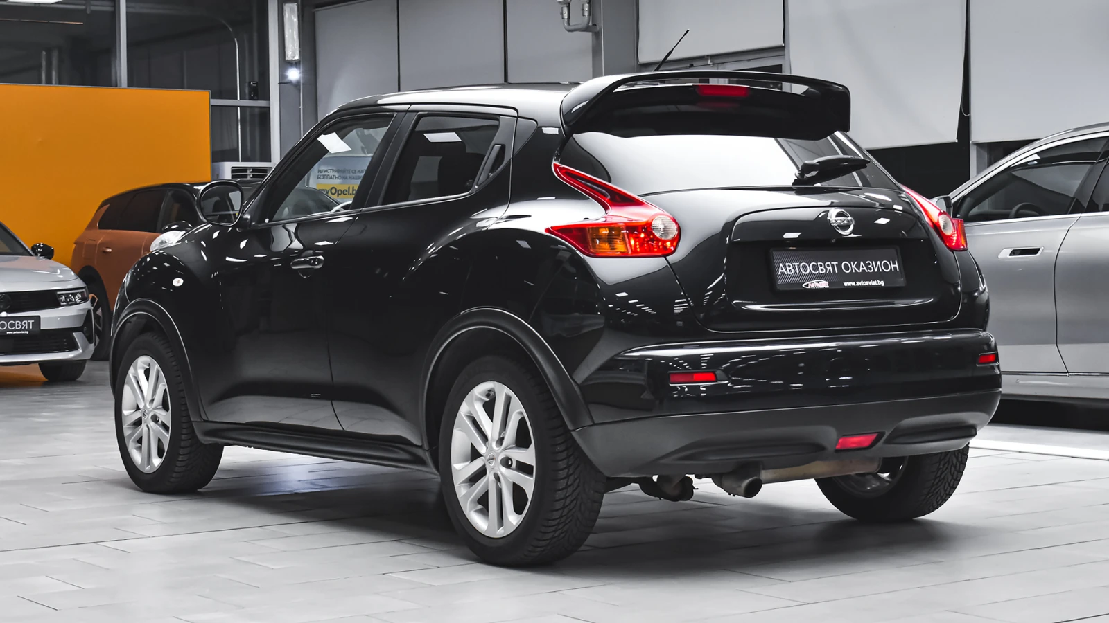 Nissan Juke 1.6 DIG-T 4x4 Automatic - изображение 7 | Auto.bg Nissan Juke 1.6 DIG-T 4x4 Automatic - изображение 7