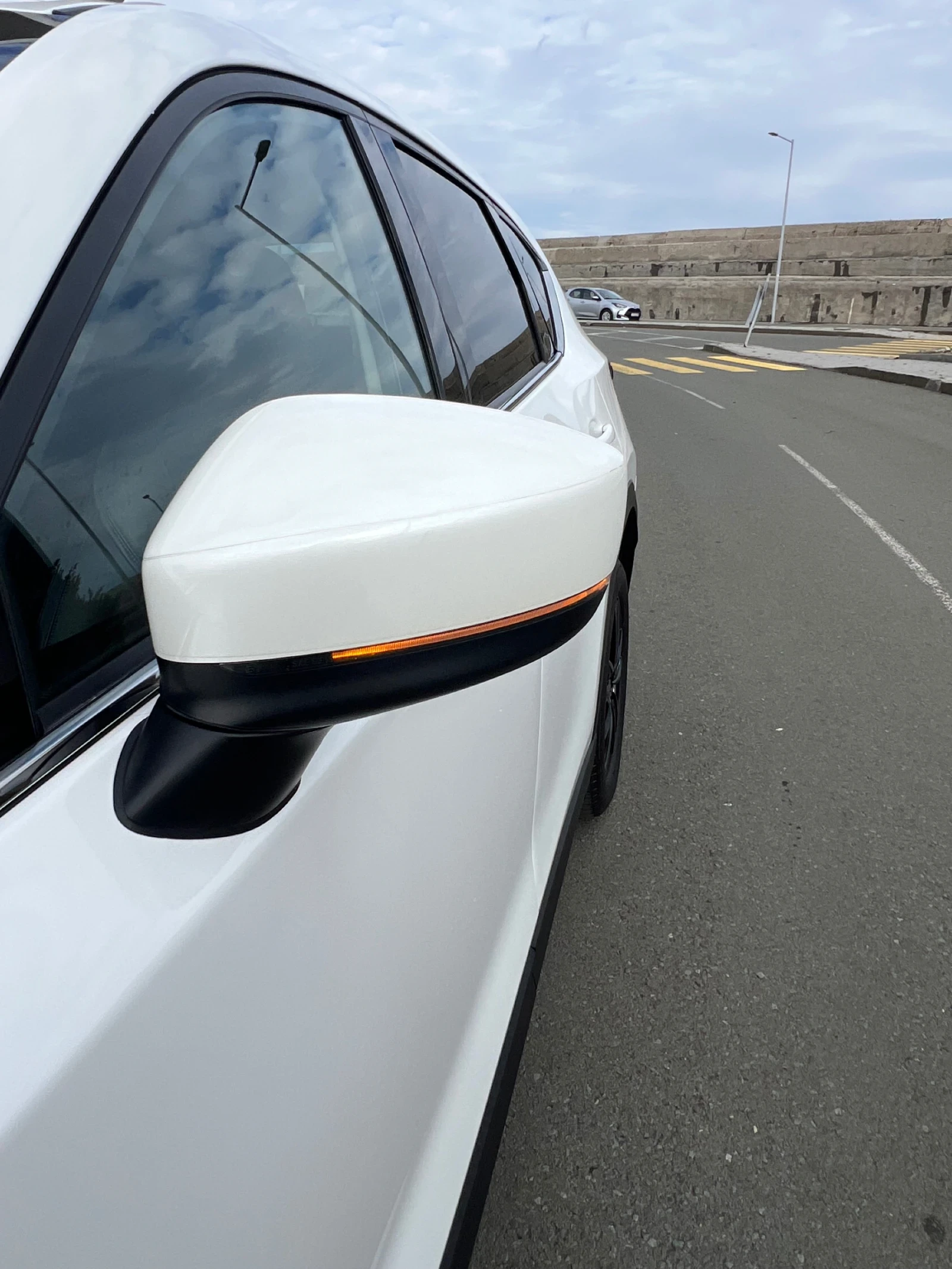 Mazda CX-5 2.5L-PREMIUM-НАЙ ВИСОКО НИВО! Хед Ъп!Обдухване!4х4 - изображение 4 | Auto.bg Mazda CX-5 2.5L-PREMIUM-НАЙ ВИСОКО НИВО! Хед Ъп!Обдухване!4х4 - изображение 4