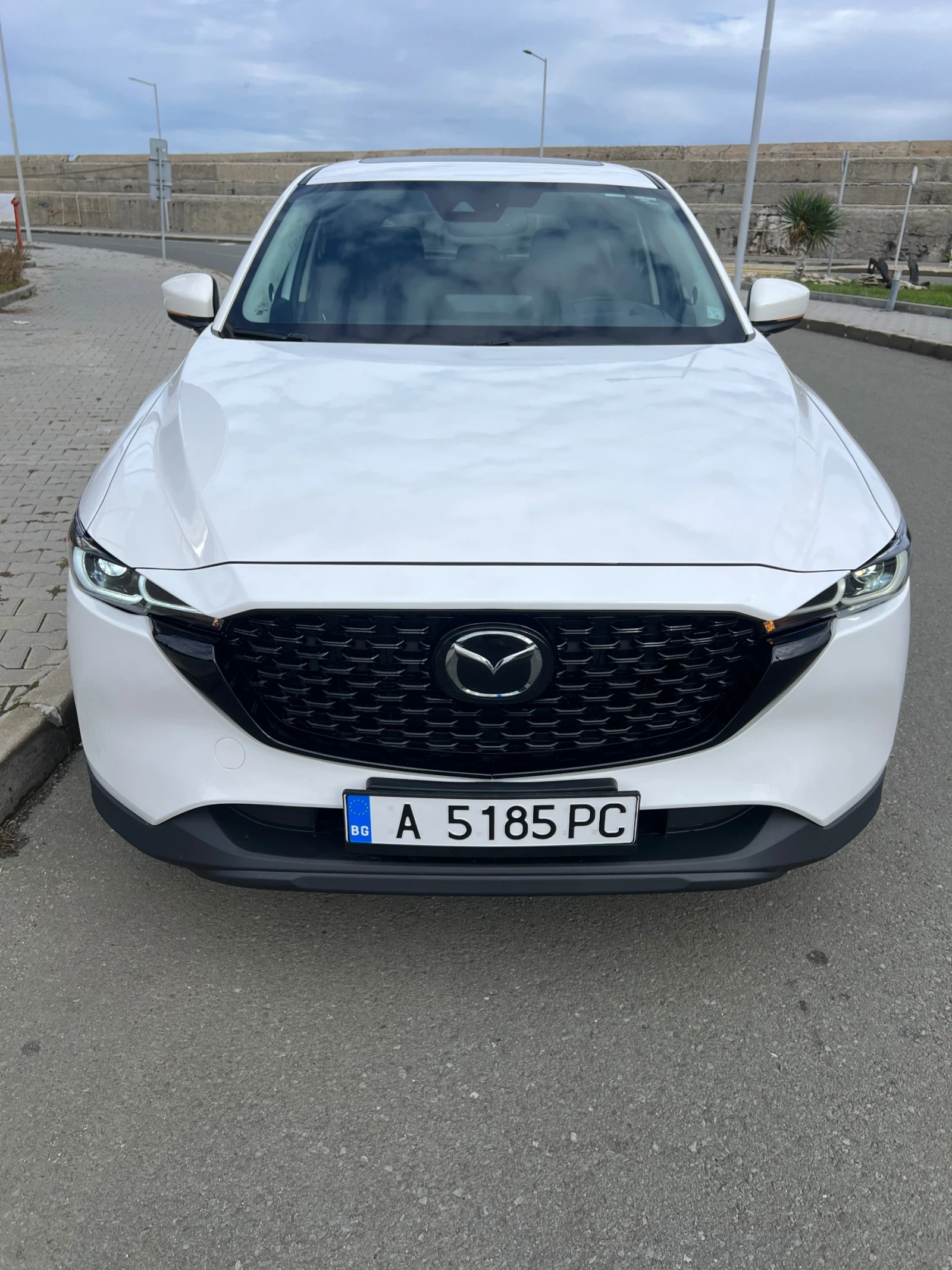 Mazda CX-5 2.5L-PREMIUM-НАЙ ВИСОКО НИВО! Хед Ъп!Обдухване!4х4 - изображение 8 | Auto.bg Mazda CX-5 2.5L-PREMIUM-НАЙ ВИСОКО НИВО! Хед Ъп!Обдухване!4х4 - изображение 8