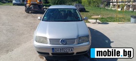     VW Bora ~3 499 .