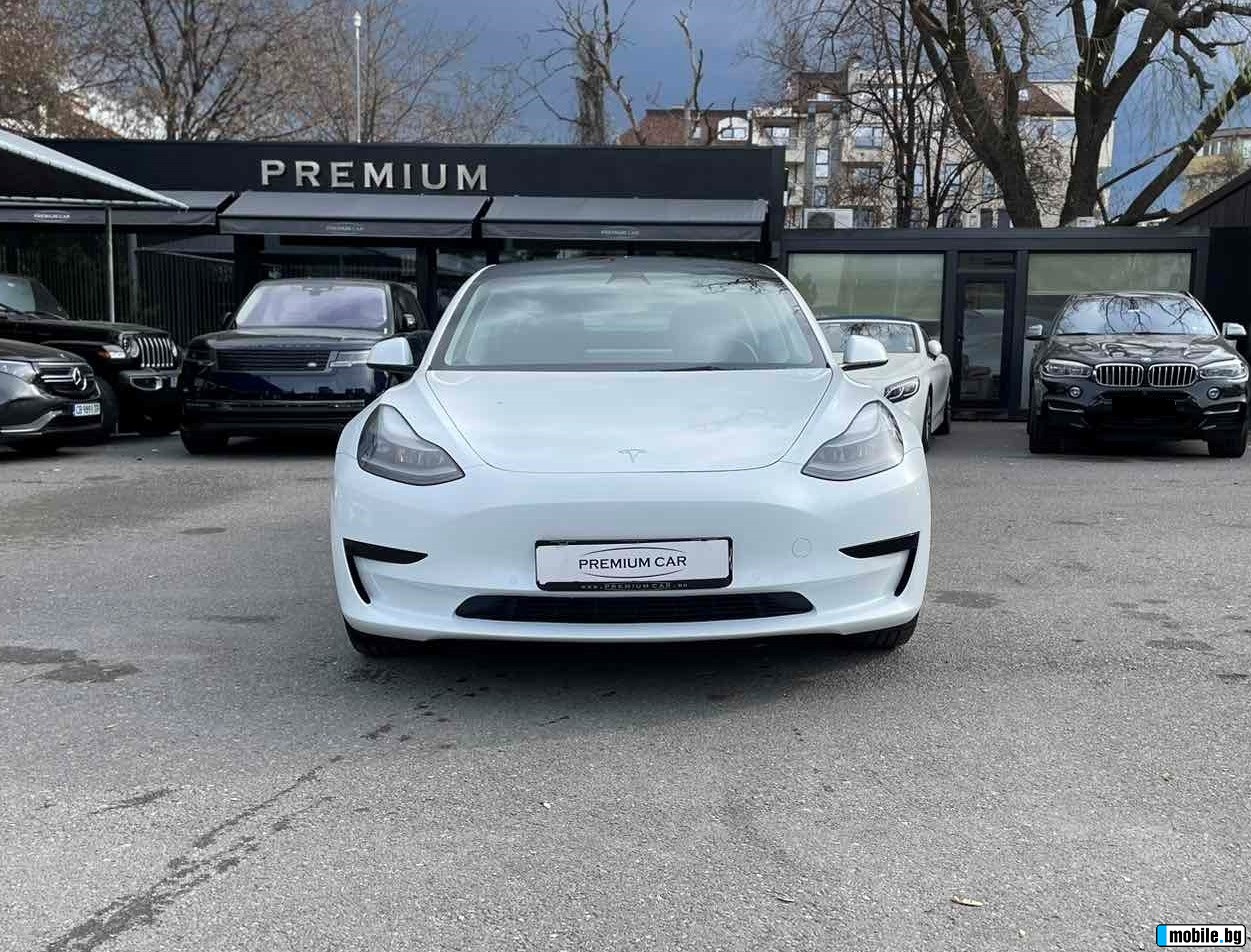 Вижте всички снимки за Tesla Model 3