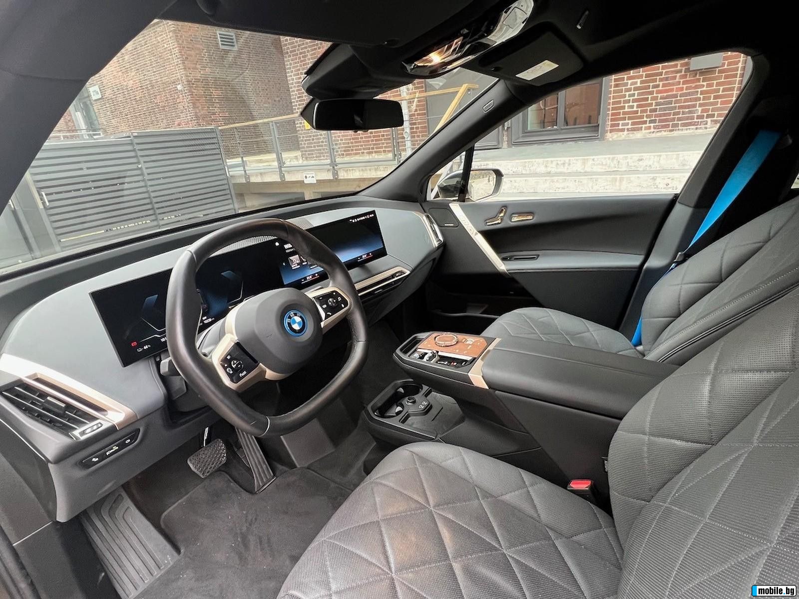 BMW iX 40 xDrive HEAD UP HARMAN KARDON LED ICONIC  | Mobile.bg   6
