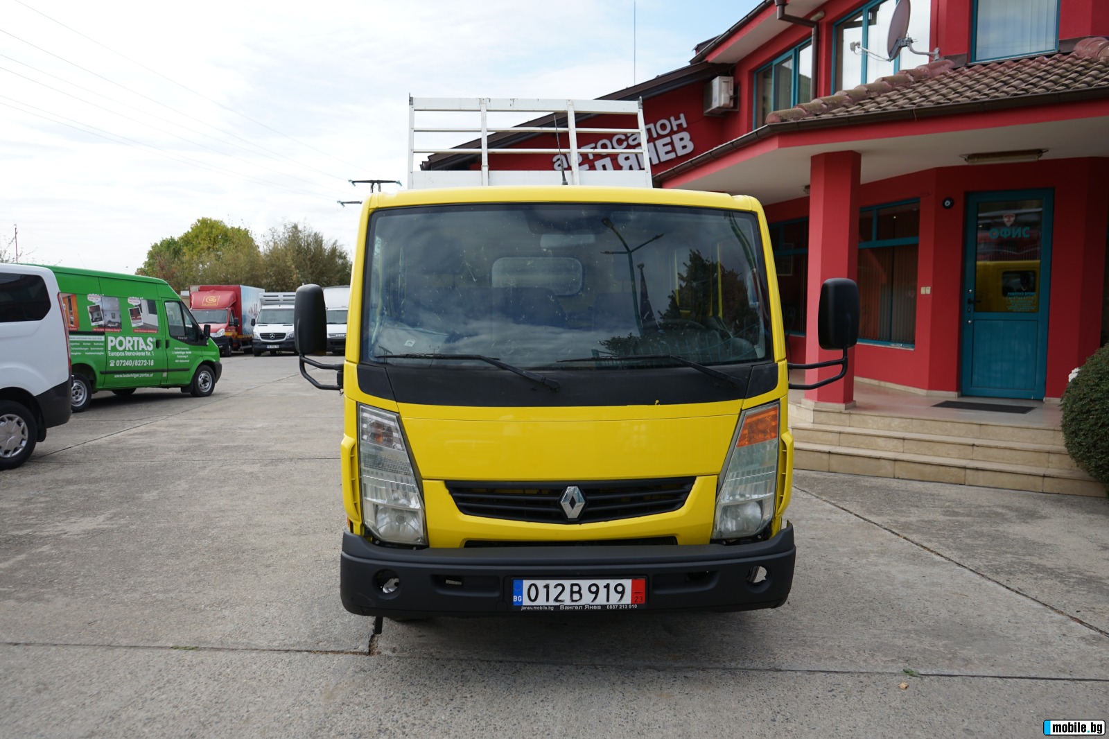 Renault Maxity 3.0TDI* 6+ 1*   | Mobile.bg   3