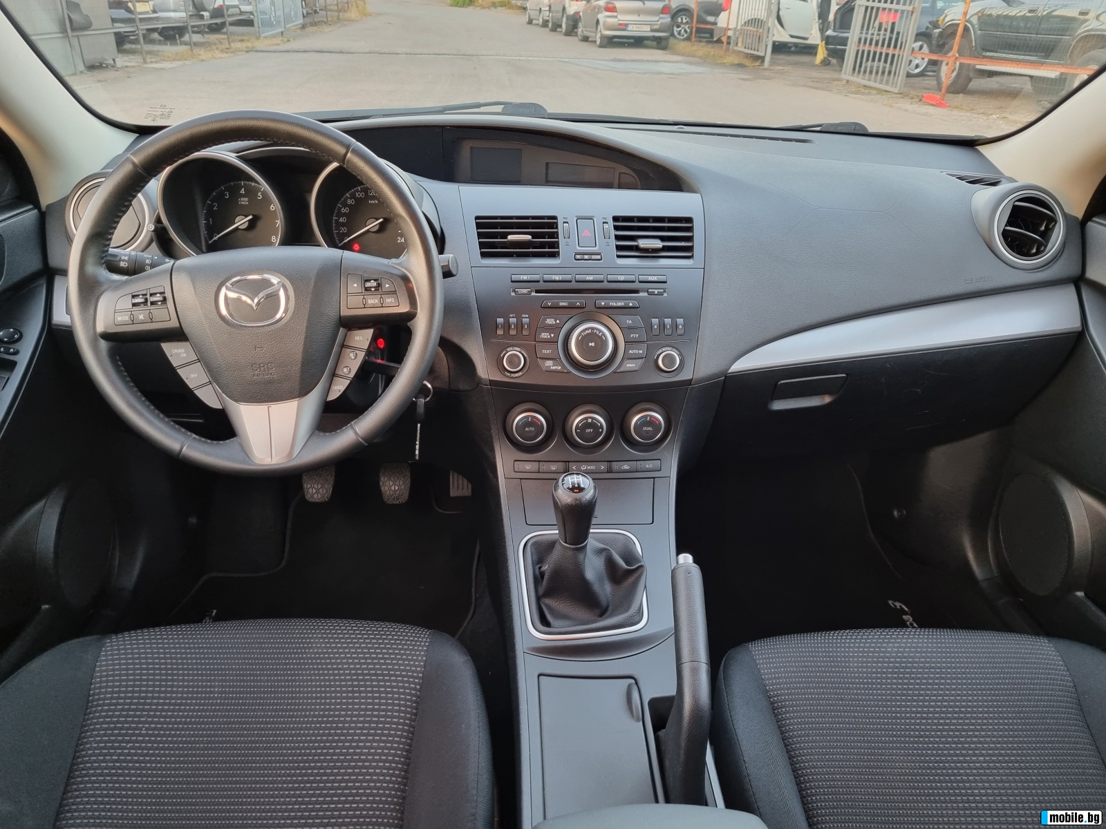 Mazda 3 1.6i 105.5b Facelift  | Mobile.bg   13