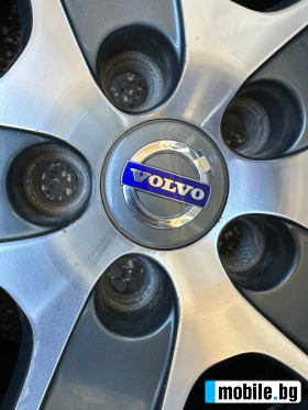       Volvo XC60 ~ 780 .