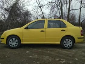 Skoda Fabia 1.2i 12V СЕДАН, снимка 2