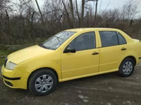 Skoda Fabia 1.2i 12V СЕДАН, снимка 1
