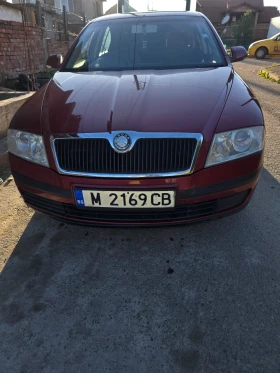 Skoda Octavia 1.6 фси, снимка 1