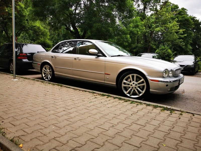 Jaguar Xjr, снимка 3 - Автомобили и джипове - 44264369