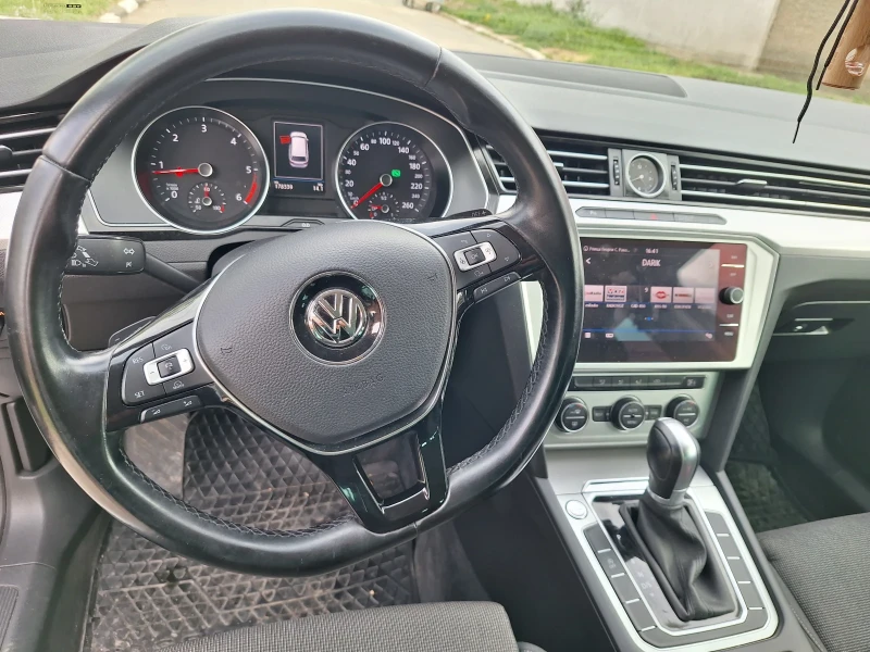 VW Passat, снимка 11 - Автомобили и джипове - 47461292