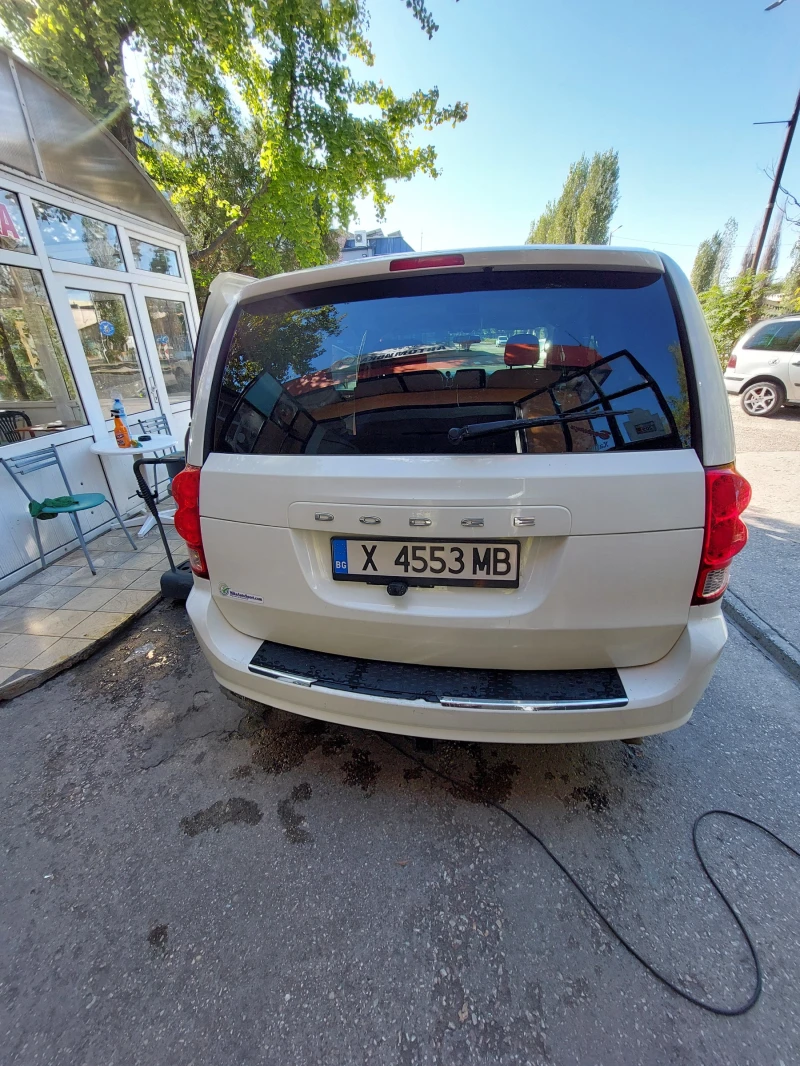 Dodge Caravan, снимка 5 - Автомобили и джипове - 47600447