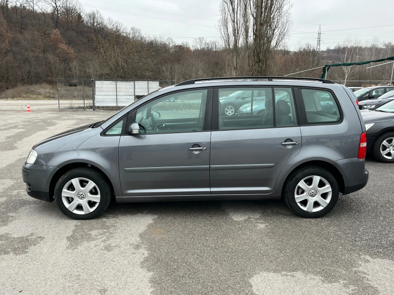 VW Touran 2.0TDI 140кс, снимка 2 - Автомобили и джипове - 48489405