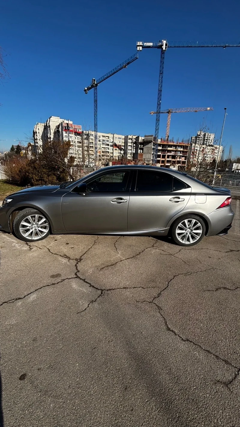 Lexus IS 300 Lexus IS300h, снимка 5 - Автомобили и джипове - 48626715