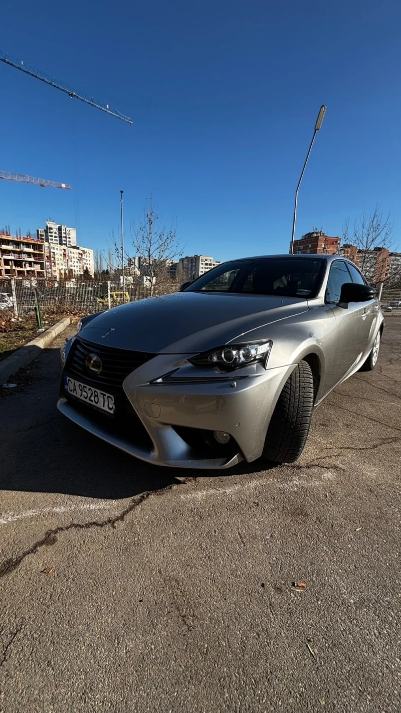 Lexus IS 300 Lexus IS300h, снимка 2 - Автомобили и джипове - 48626715