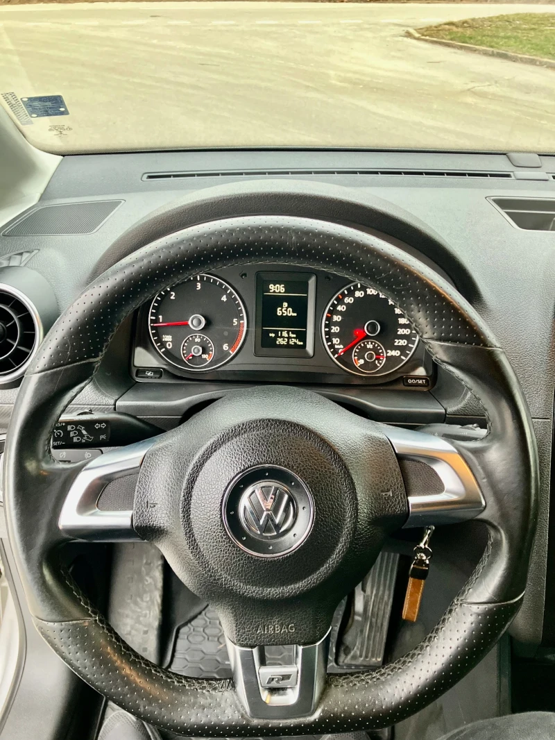 VW Caddy 1.6 TDI, снимка 8 - Автомобили и джипове - 48789224