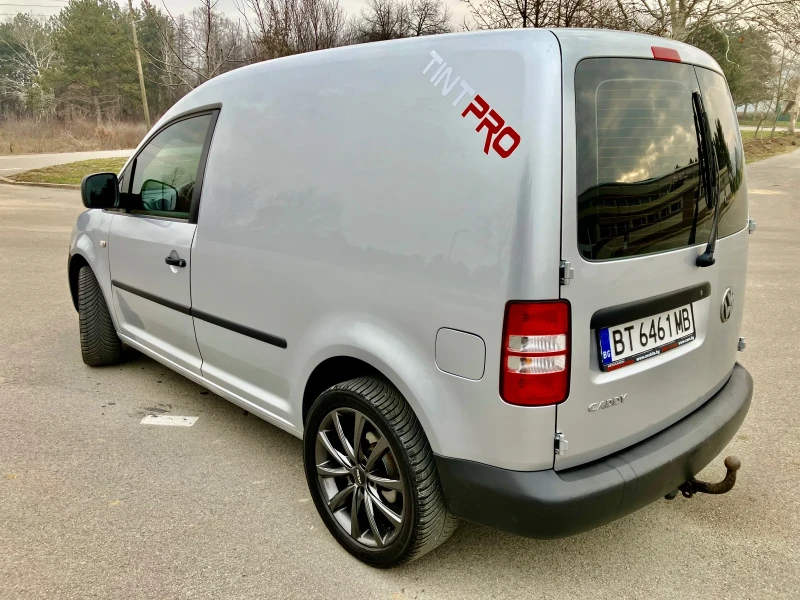 VW Caddy 1.6 TDI, снимка 3 - Автомобили и джипове - 48789224