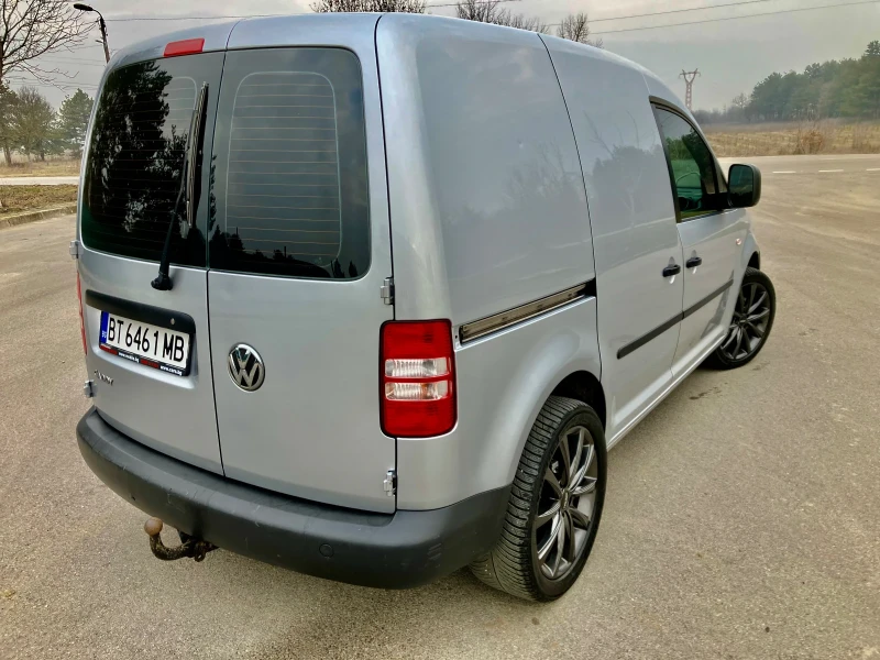 VW Caddy 1.6 TDI, снимка 4 - Автомобили и джипове - 48789224