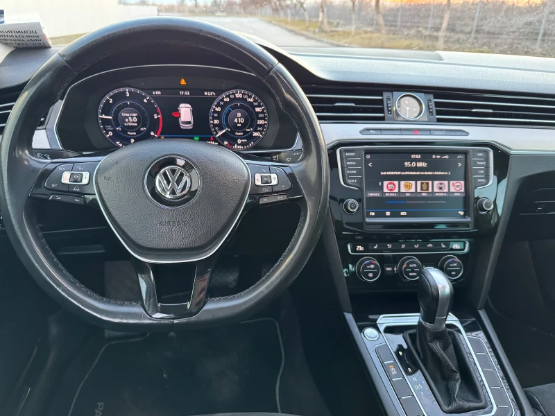 VW Passat 2.0TDI R LINE, снимка 10 - Автомобили и джипове - 49213068