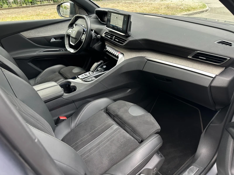 Peugeot 5008 2.0blueHDI 180к.с EAT8 GT LINE FACE 7-МЕСТЕН С ДДС, снимка 10 - Автомобили и джипове - 50222841