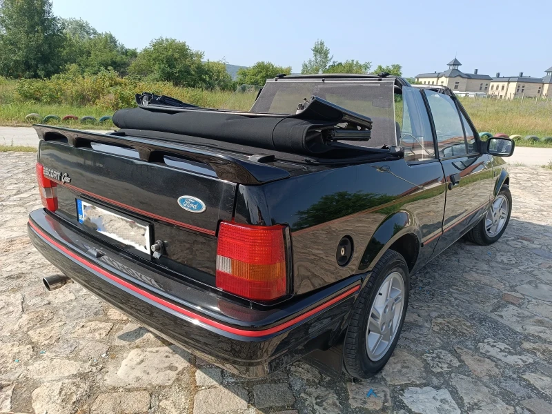 Ford Escort 1, 6 ghia, снимка 2 - Автомобили и джипове - 52439861