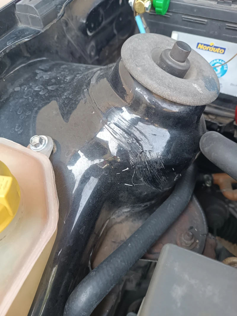 Ford Escort 1, 6 ghia, снимка 11 - Автомобили и джипове - 52439861