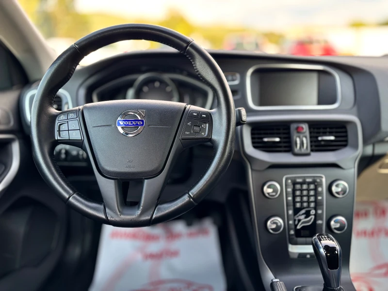Volvo V40, снимка 7 - Автомобили и джипове - 51287657