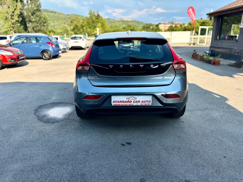 Volvo V40, снимка 6 - Автомобили и джипове - 51287657